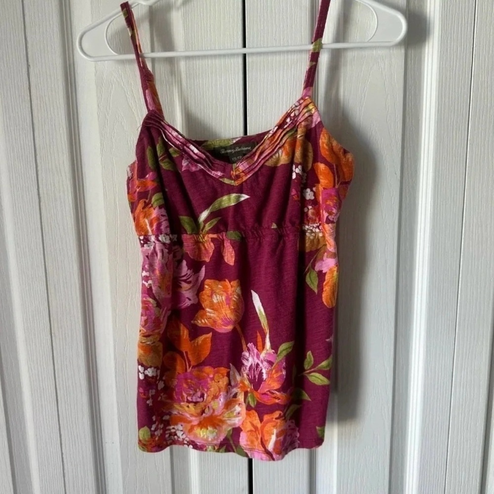 Tommy  BAHAMA Empire Waist Top Sz
XSmall tropical resort wear